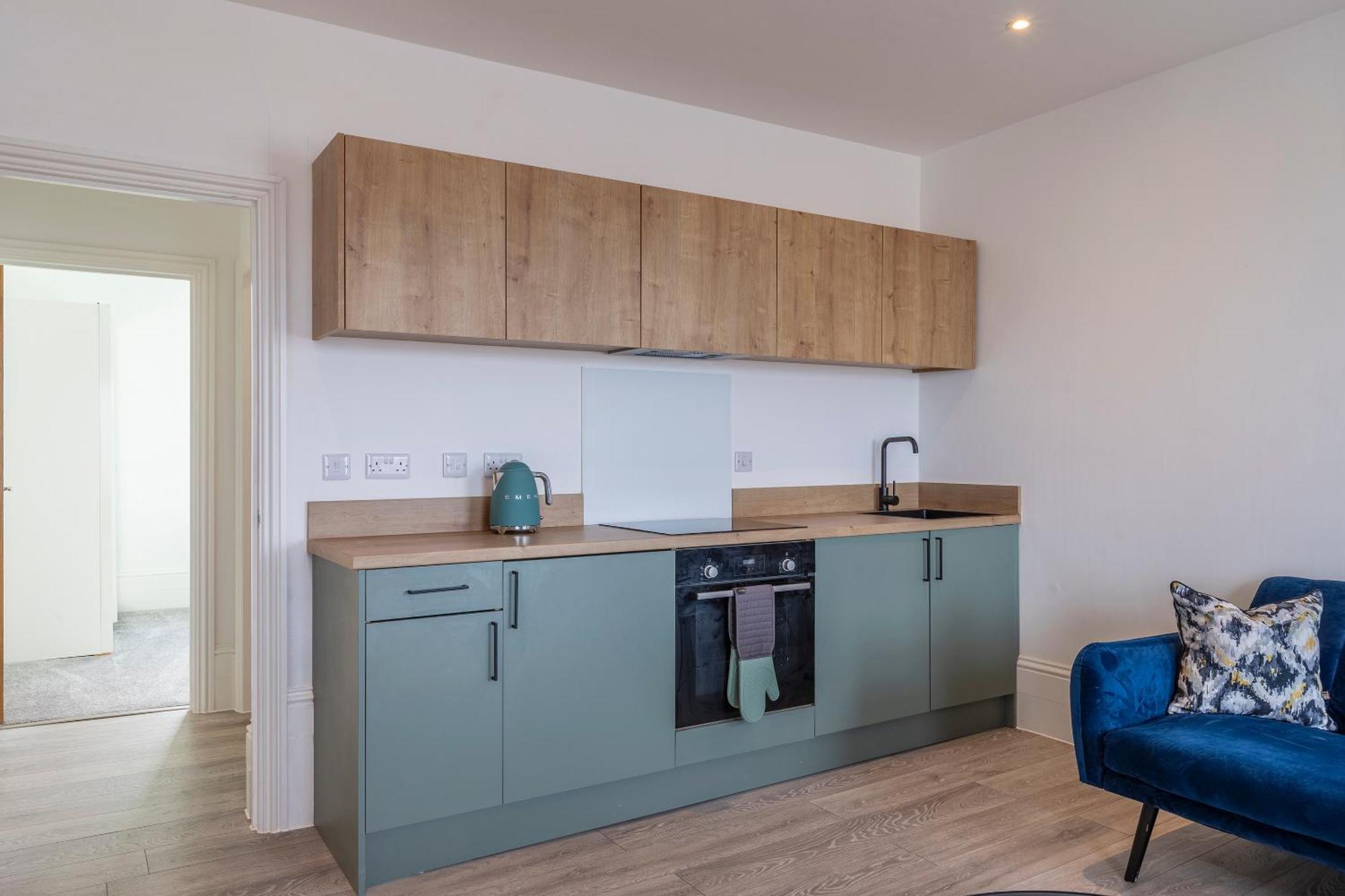 Seaside Serenity: Stylish Sea View Apartments In Herne Bay Exterior photo