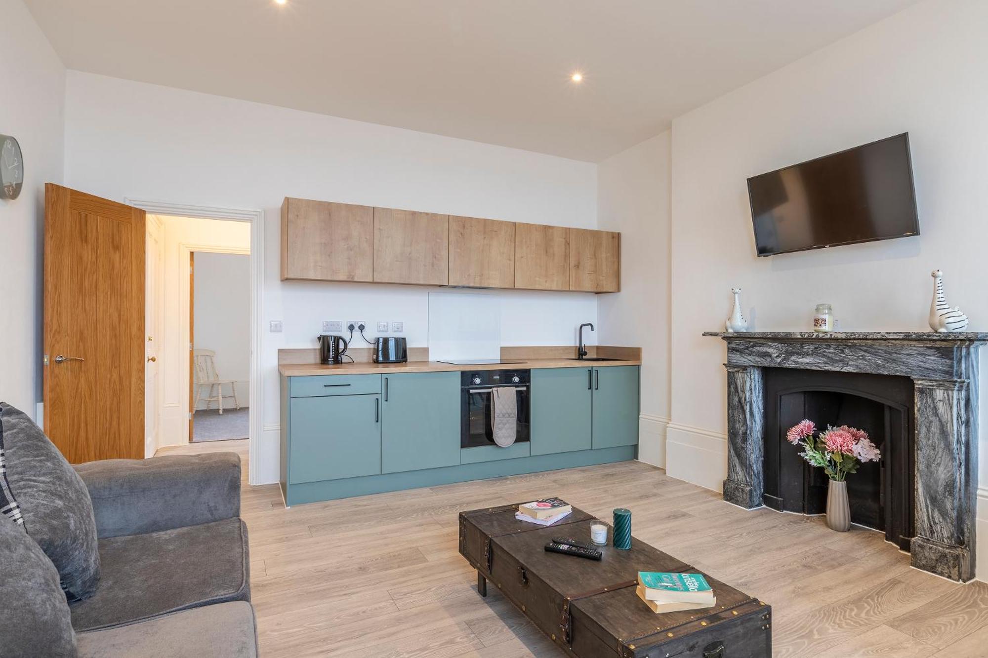Seaside Serenity: Stylish Sea View Apartments In Herne Bay Exterior photo